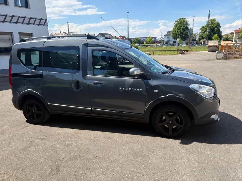 Dacia Dokker TCe 115 Stepway Celebration Stepway C... 11/2017-photo-1