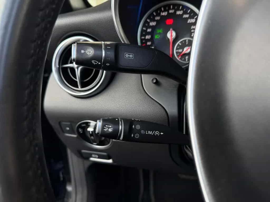 Mercedes-Benz SLC 200 Roadster DISTRONIC LED LEDER 05/2019-photo-14