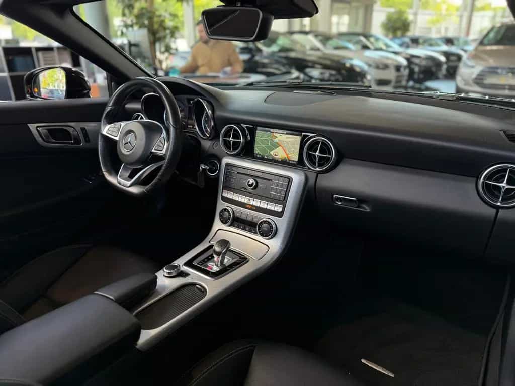 Mercedes-Benz SLC 200 Roadster DISTRONIC LED LEDER 05/2019-photo-18