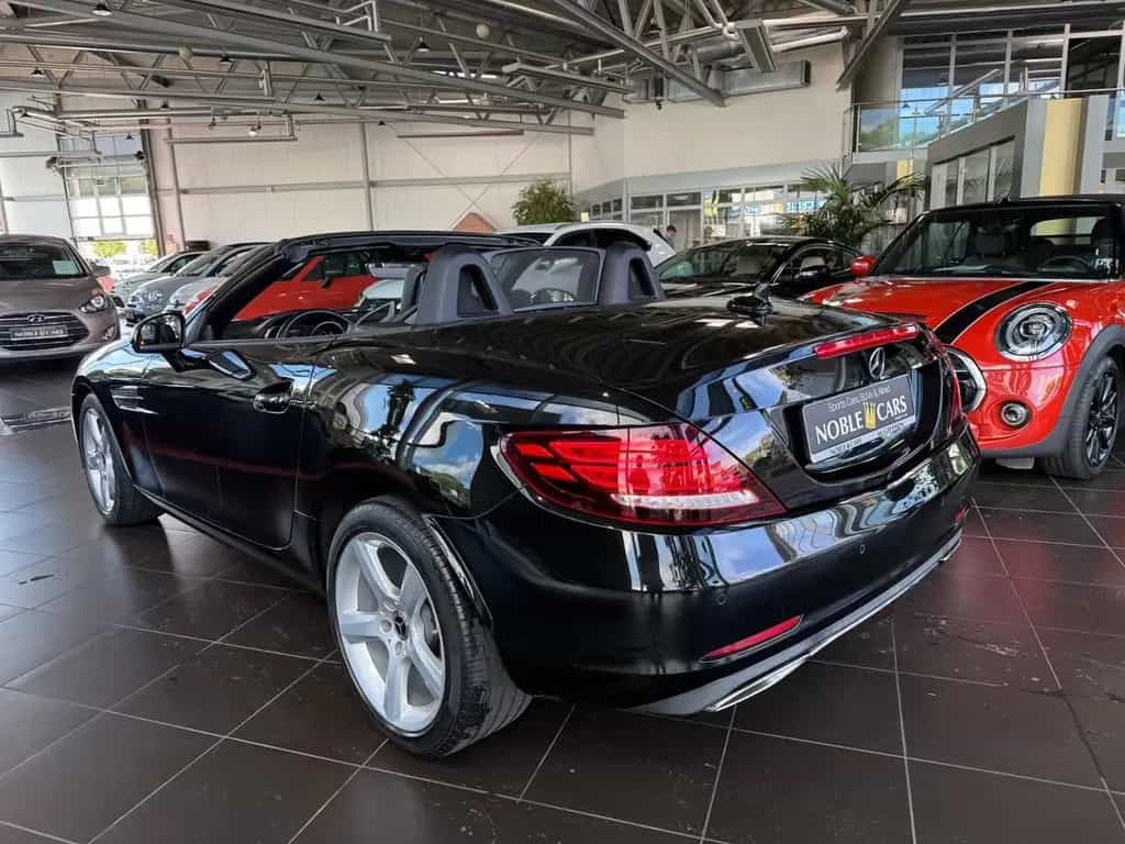 Mercedes-Benz SLC 200 Roadster DISTRONIC LED LEDER 05/2019-photo-4