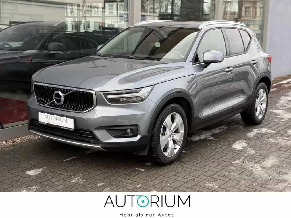 Volvo XC40 T4 Momentum AWD 1HAND LED NAV SHZG TEMP KAM 08/2018-photo-0