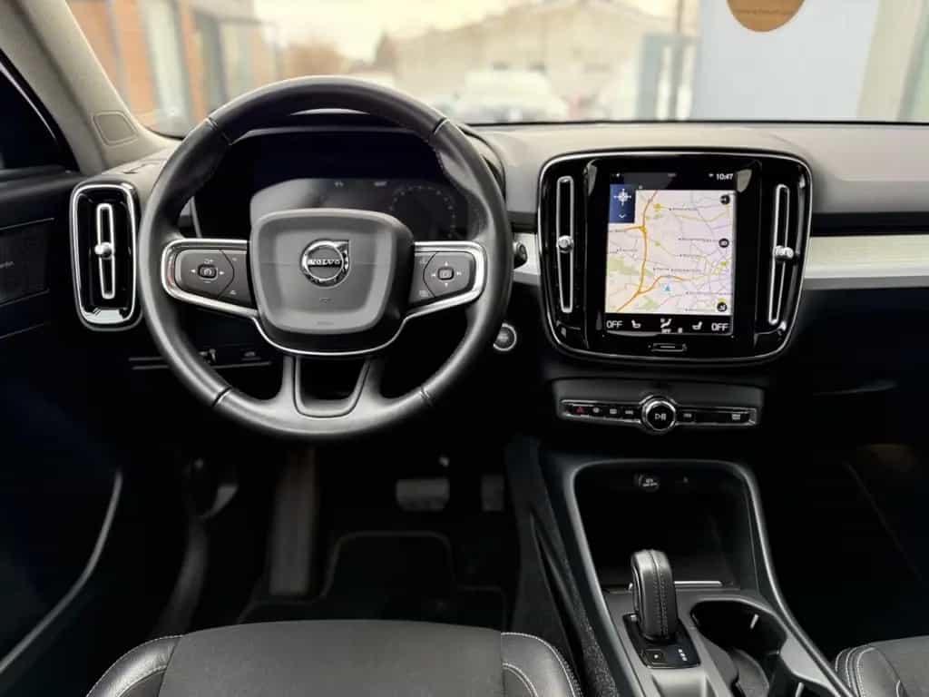 Volvo XC40 T4 Momentum AWD 1HAND LED NAV SHZG TEMP KAM 08/2018-photo-8