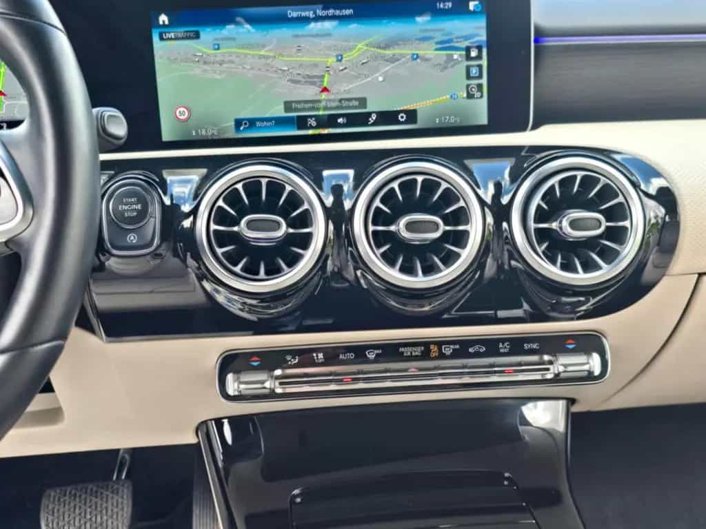 Mercedes-Benz A 200 d*1Hand*360°-Kamera*LED*Inspektion neu* 05/2019-photo-33