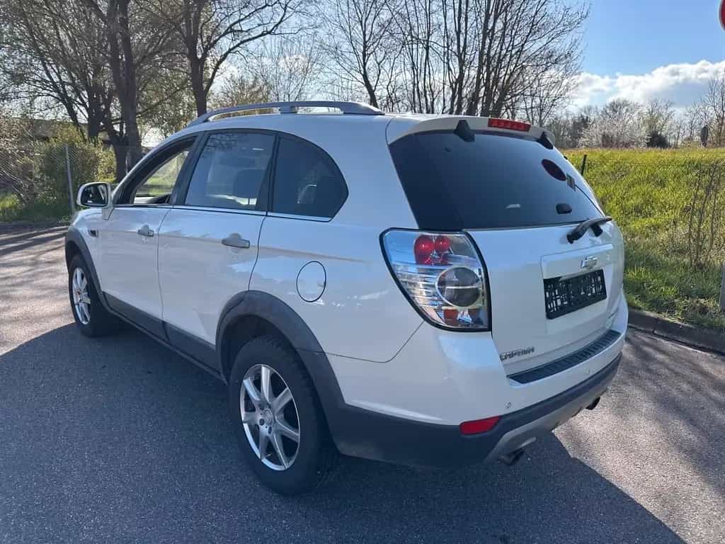 Chevrolet Captiva 3.0 V6 LTZ 4WD AUTOMATIK 7 Sitzer 11/2011-photo-3