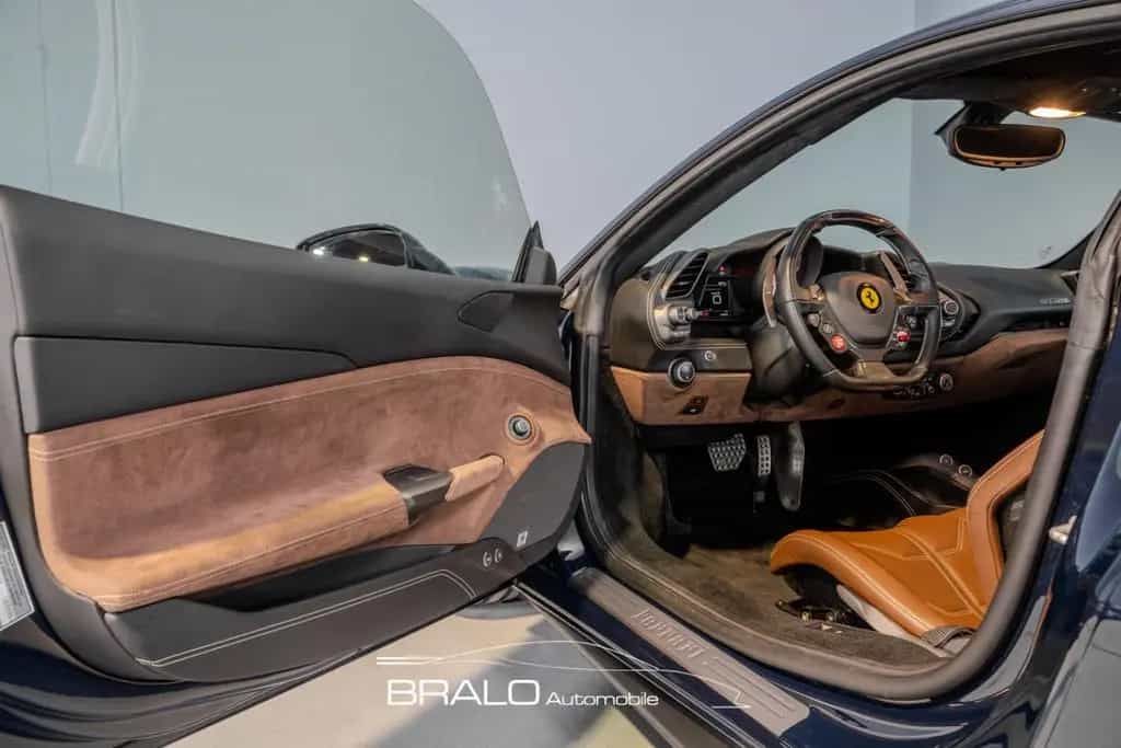 Ferrari 488 GTB , DER SCHÖNSTE ! Ferrari Garantie 05/2018-photo-16