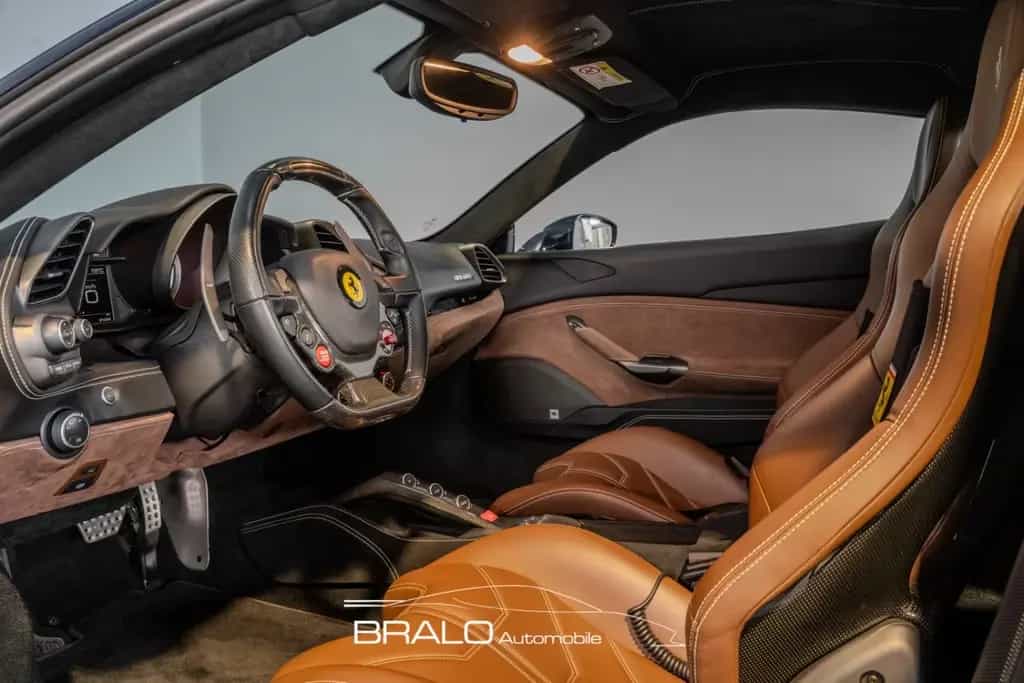 Ferrari 488 GTB , DER SCHÖNSTE ! Ferrari Garantie 05/2018-photo-17