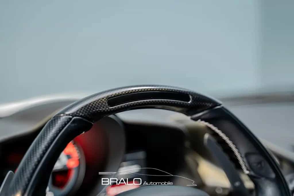 Ferrari 488 GTB , DER SCHÖNSTE ! Ferrari Garantie 05/2018-photo-27