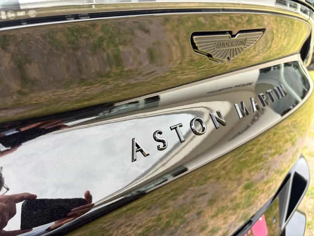 Aston Martin DBX 4.0 V8 S null-photo-12