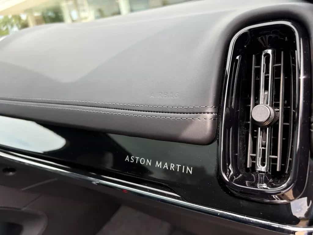 Aston Martin DBX 4.0 V8 S null-photo-20
