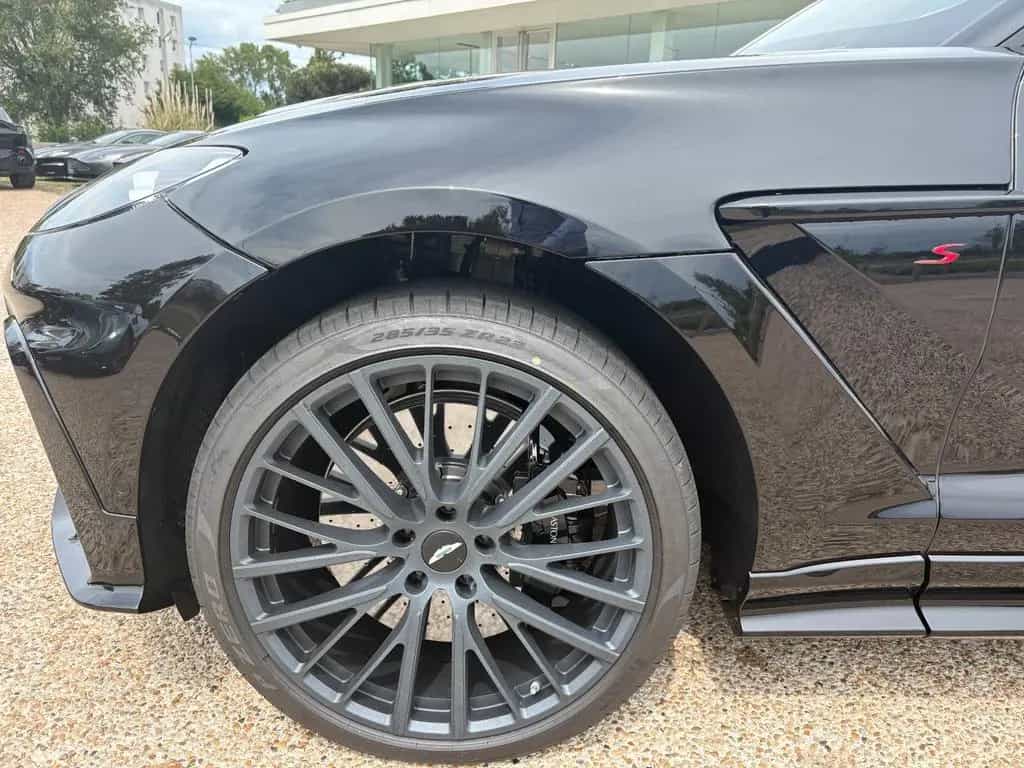 Aston Martin DBX 4.0 V8 S null-photo-4