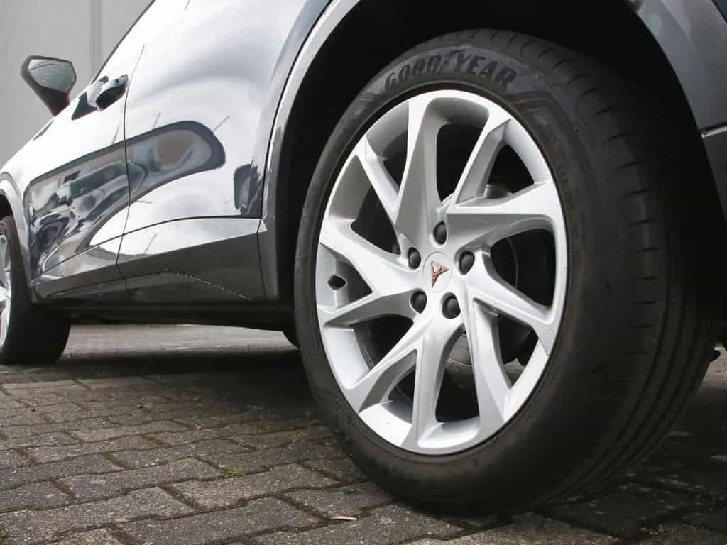 Cupra Formentor 1.5 TSI DSG 18" Navi Kamera el.Heckkla 04/2024-photo-5