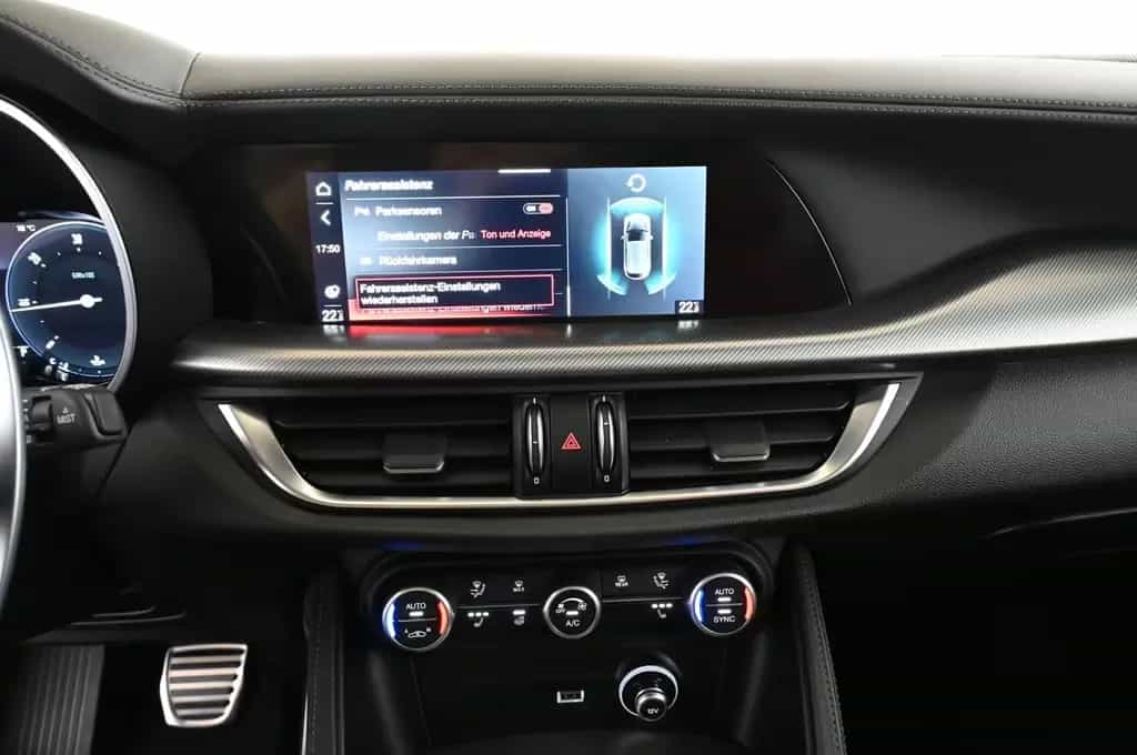 Alfa Romeo Stelvio 2.2 Q4 AT8 Veloce LED/NAVI/PANO/AHK/21 11/2024-photo-18