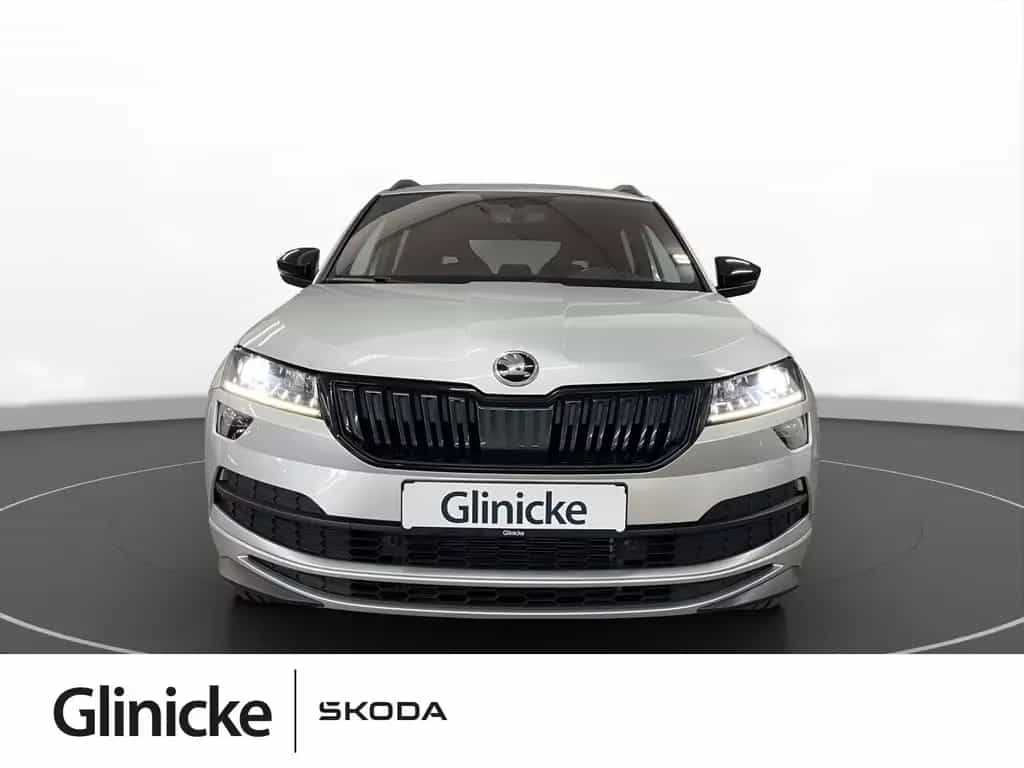 Skoda Karoq 1.5 TSI Sportline AHK Matrix LM 19" PDC vo 03/2022-photo-0