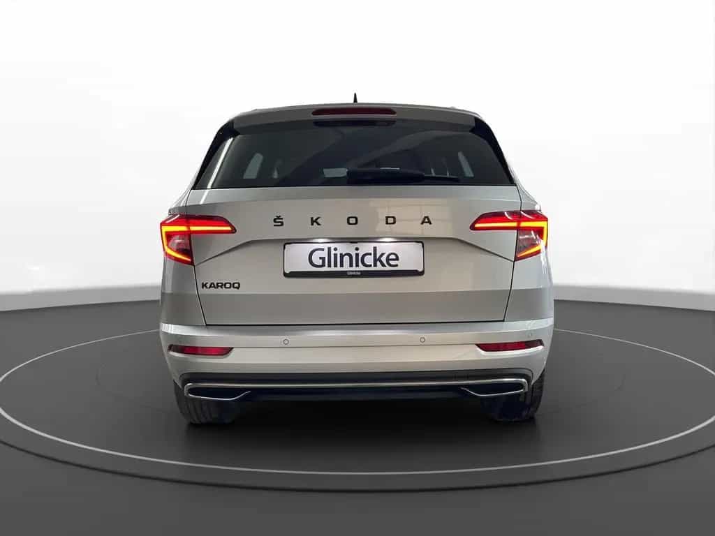 Skoda Karoq 1.5 TSI Sportline AHK Matrix LM 19" PDC vo 03/2022-photo-1