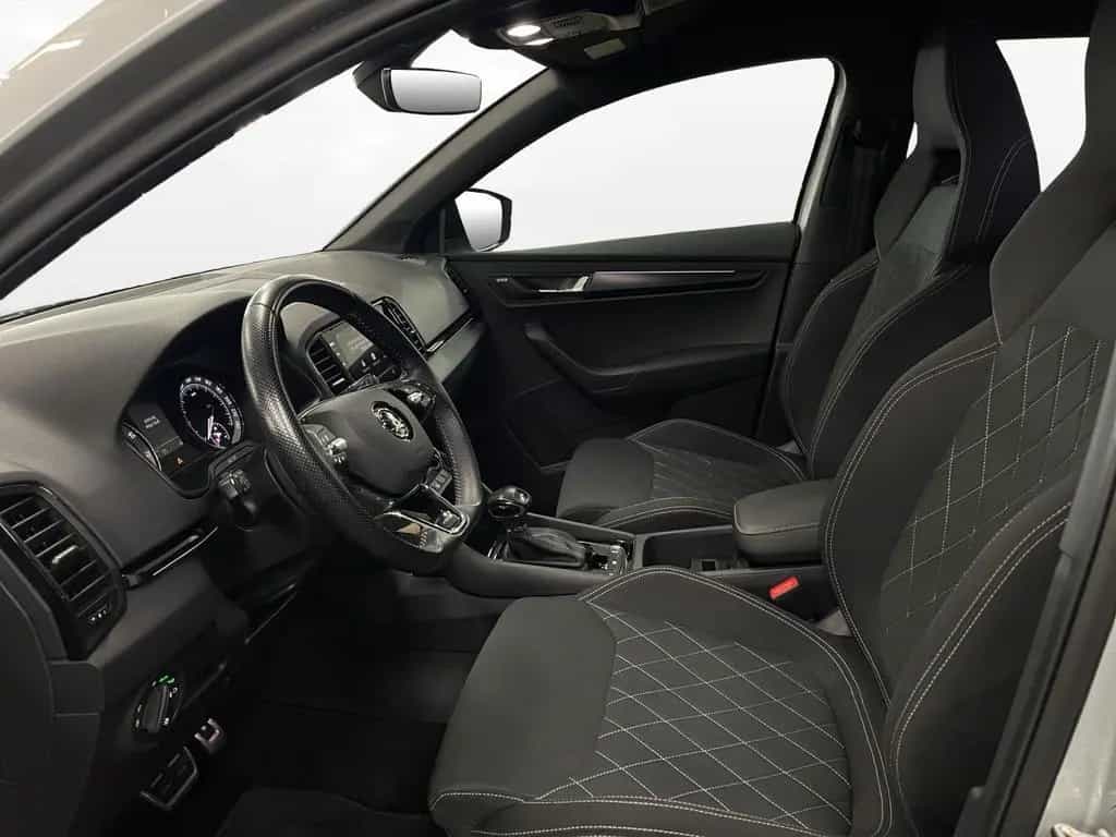 Skoda Karoq 1.5 TSI Sportline AHK Matrix LM 19" PDC vo 03/2022-photo-13