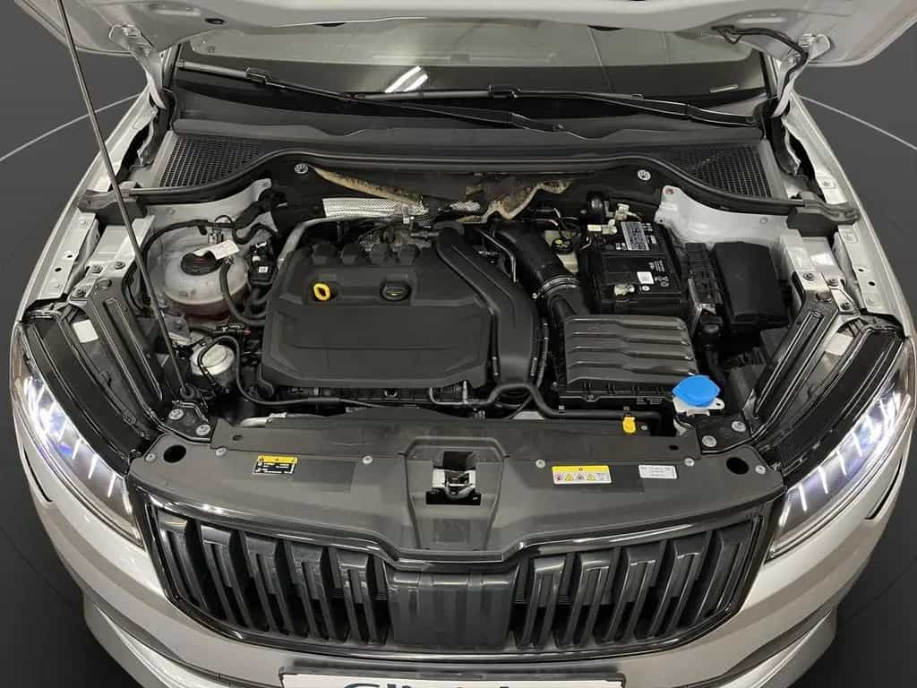 Skoda Karoq 1.5 TSI Sportline AHK Matrix LM 19" PDC vo 03/2022-photo-19