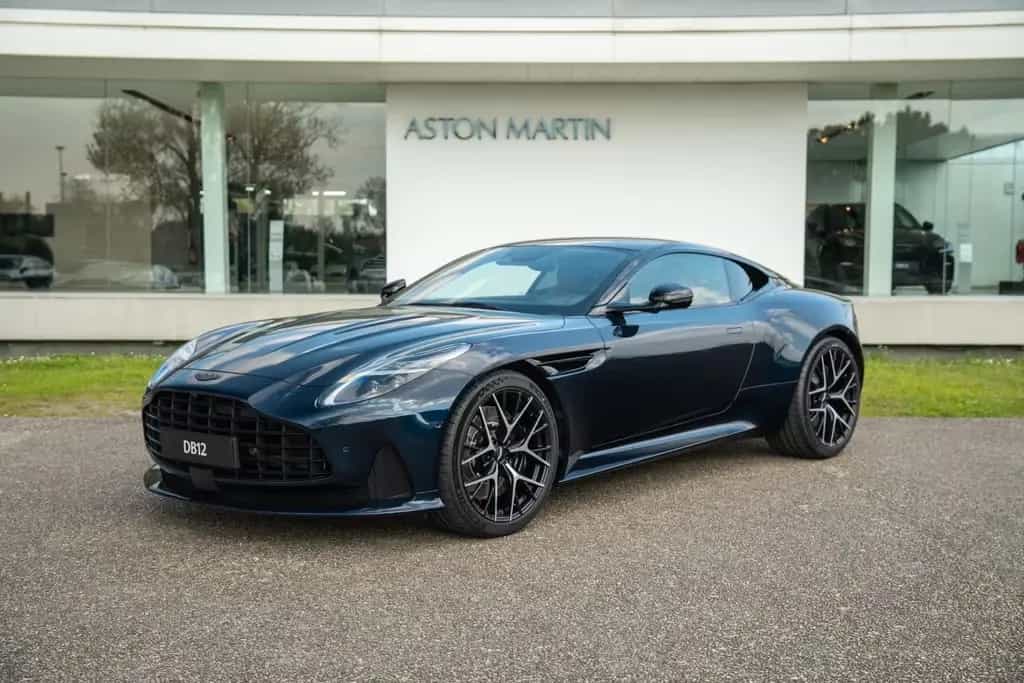 Aston Martin DB12 4.0 V8 null-photo-0