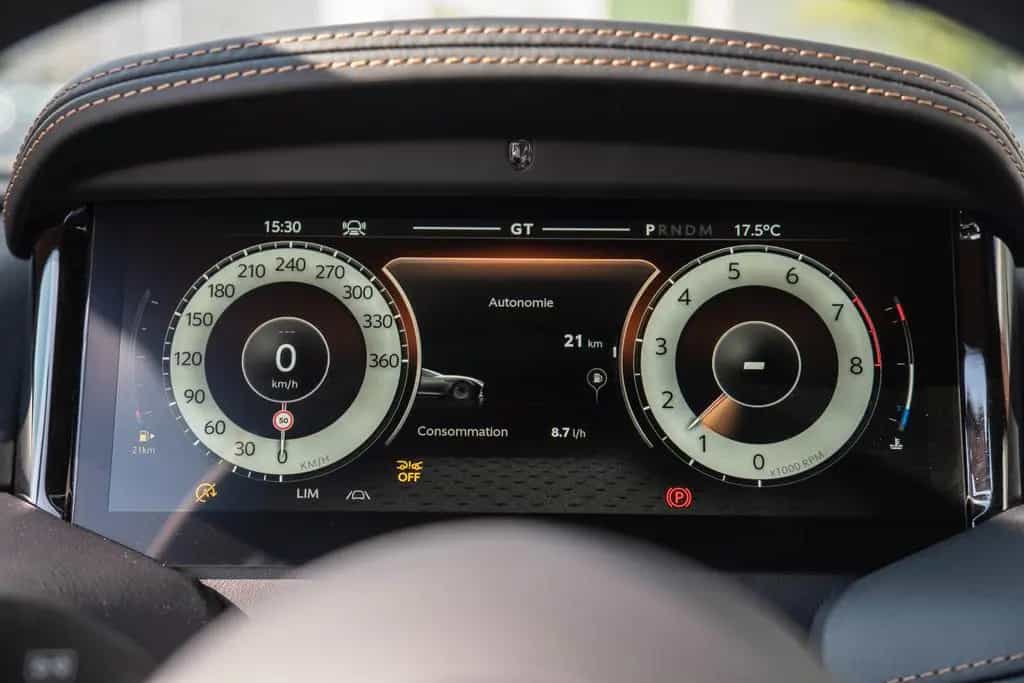 Aston Martin DB12 4.0 V8 null-photo-11
