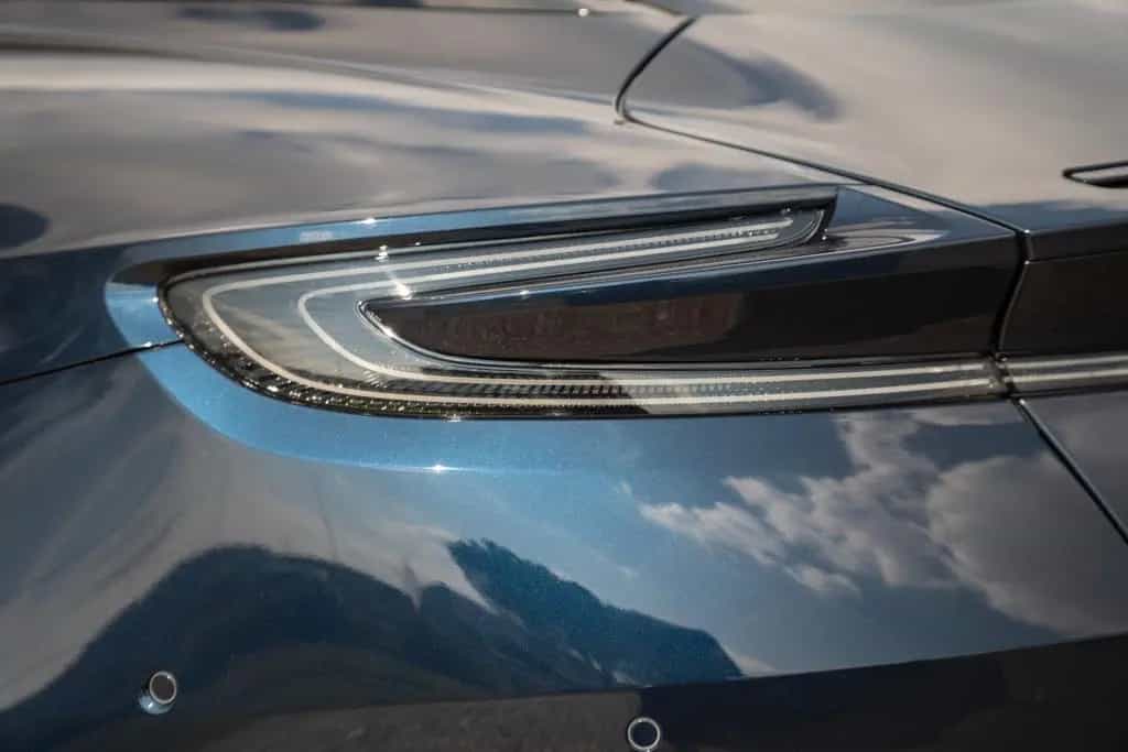 Aston Martin DB12 4.0 V8 null-photo-19