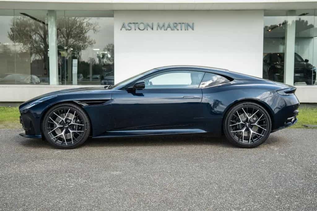 Aston Martin DB12 4.0 V8 null-photo-3