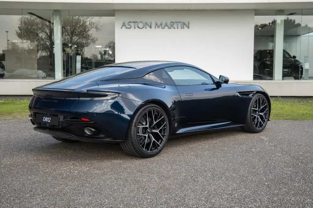 Aston Martin DB12 4.0 V8 null-photo-4
