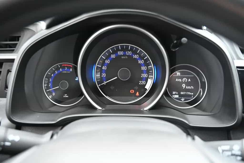 Honda Jazz 1.3 i-VTEC Trend 1.Hd. Sitzhz. AHK 08/2017-photo-10