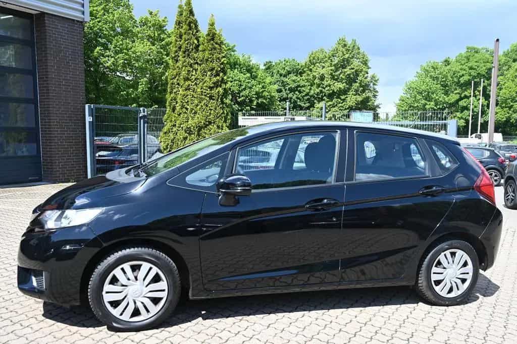 Honda Jazz 1.3 i-VTEC Trend 1.Hd. Sitzhz. AHK 08/2017-photo-3