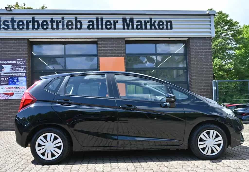 Honda Jazz 1.3 i-VTEC Trend 1.Hd. Sitzhz. AHK 08/2017-photo-4