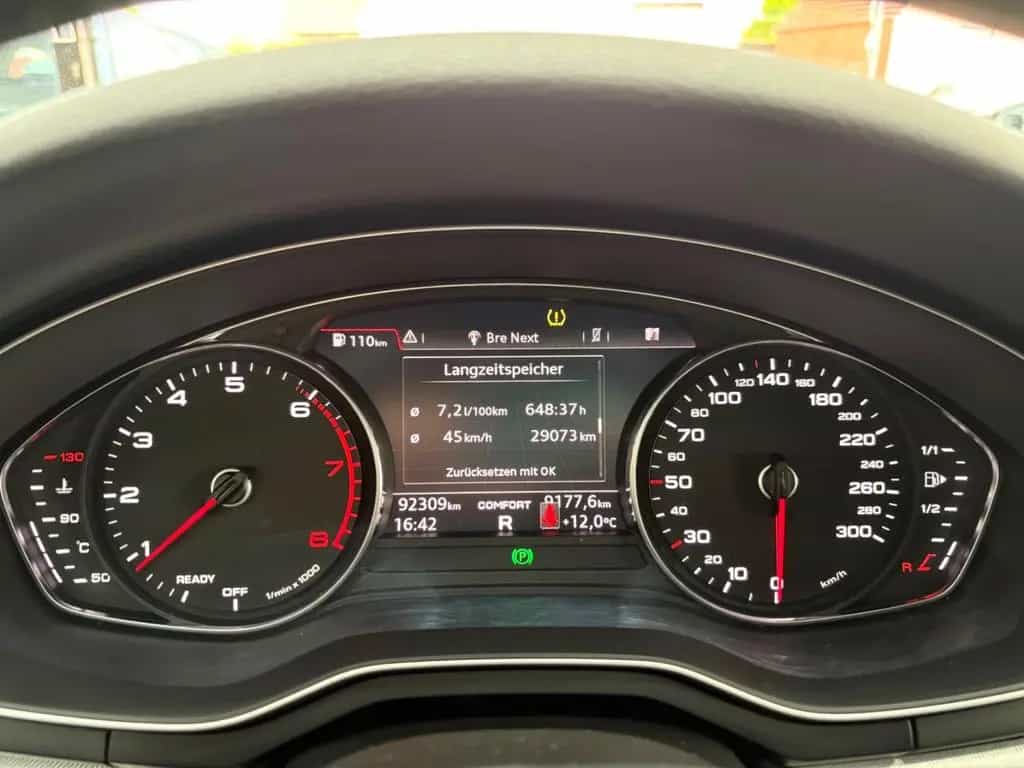 Audi A4 Avant 40 TFSI / AHK schwenkbar / Standhzg. 05/2019-photo-14