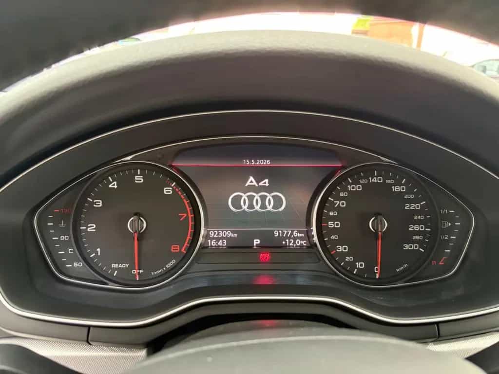 Audi A4 Avant 40 TFSI / AHK schwenkbar / Standhzg. 05/2019-photo-15