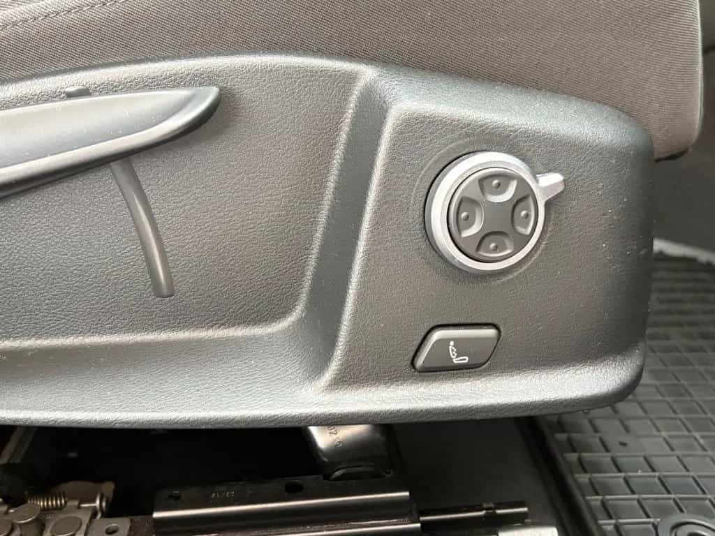 Audi A4 Avant 40 TFSI / AHK schwenkbar / Standhzg. 05/2019-photo-27