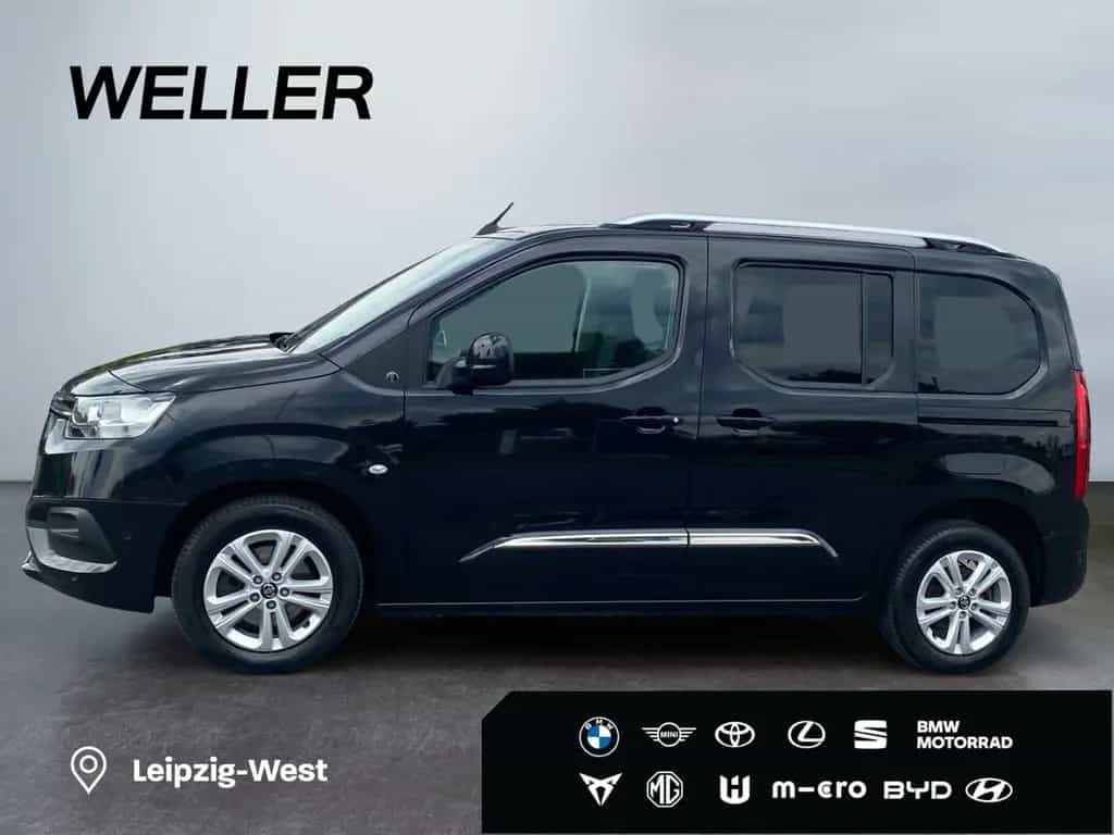 Toyota Proace City Verso 1.2 Turbo L1 Team D *Pano*SHZ* 12/2020-photo-4