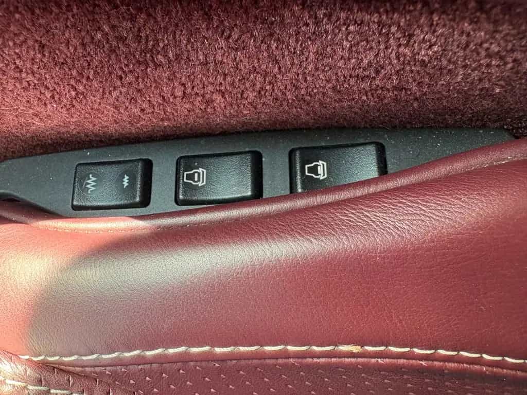 Aston Martin DB9 5.9 Touchtronic II 05/2009-photo-19