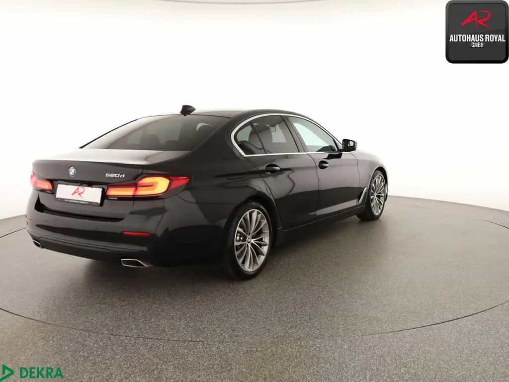 BMW 520 d HUD,LASER,HARMAN/K,AHK,ACC,KEYLESS,KAMERA 10/2022-photo-3