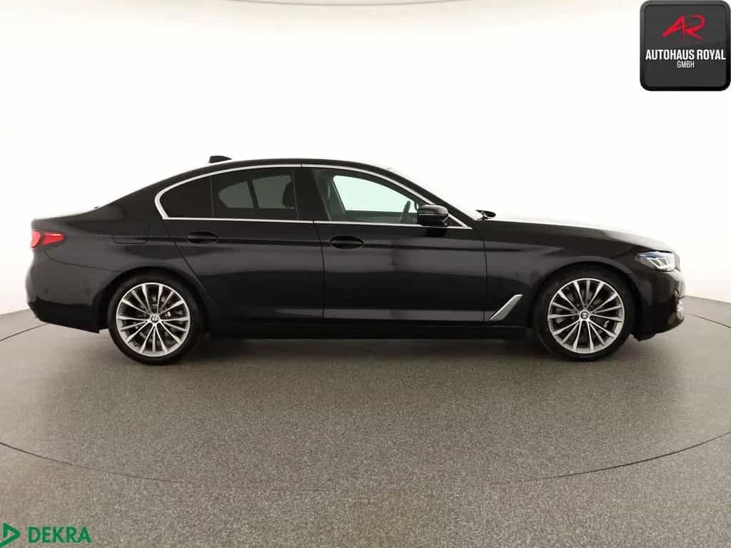 BMW 520 d HUD,LASER,HARMAN/K,AHK,ACC,KEYLESS,KAMERA 10/2022-photo-4