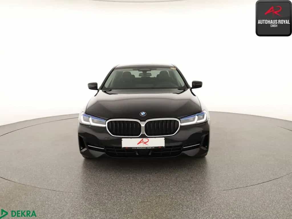 BMW 520 d HUD,LASER,HARMAN/K,AHK,ACC,KEYLESS,KAMERA 10/2022-photo-6