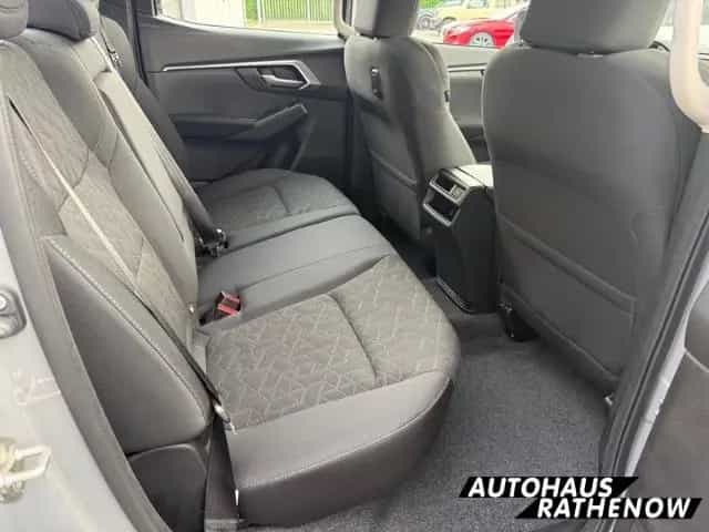 Isuzu D-Max Double Cab 4WD LS SHZ Totwinkelassistent S null-photo-3