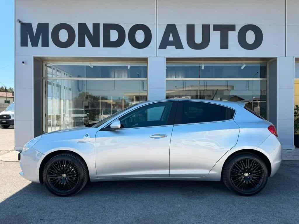 Alfa Romeo Giulietta Alfa R. Giulietta 2.0 JTDm-2 140 CV Progression 03/2012-photo-3