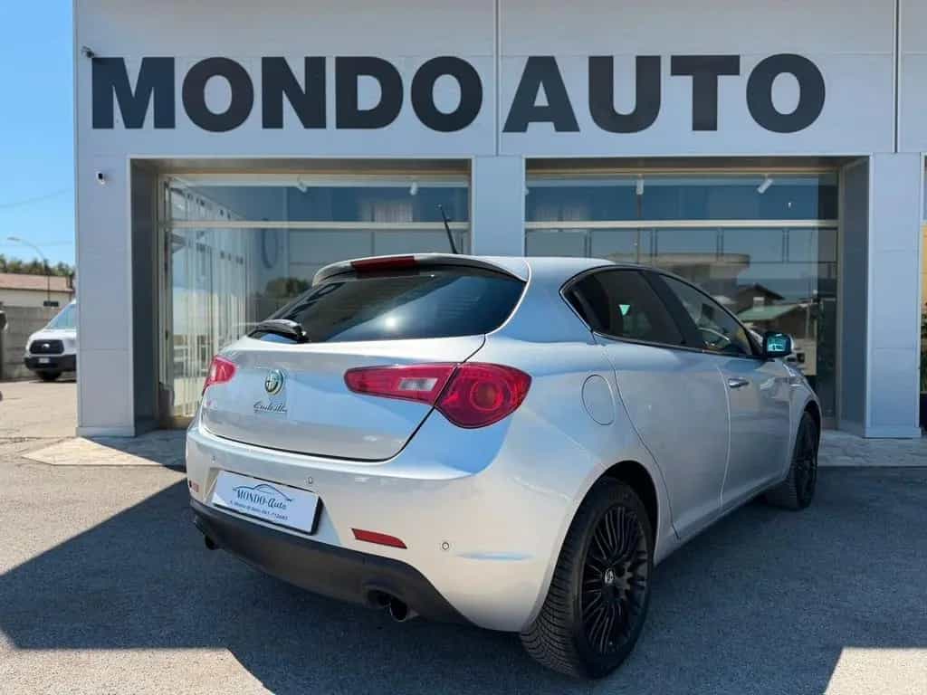 Alfa Romeo Giulietta Alfa R. Giulietta 2.0 JTDm-2 140 CV Progression 03/2012-photo-5
