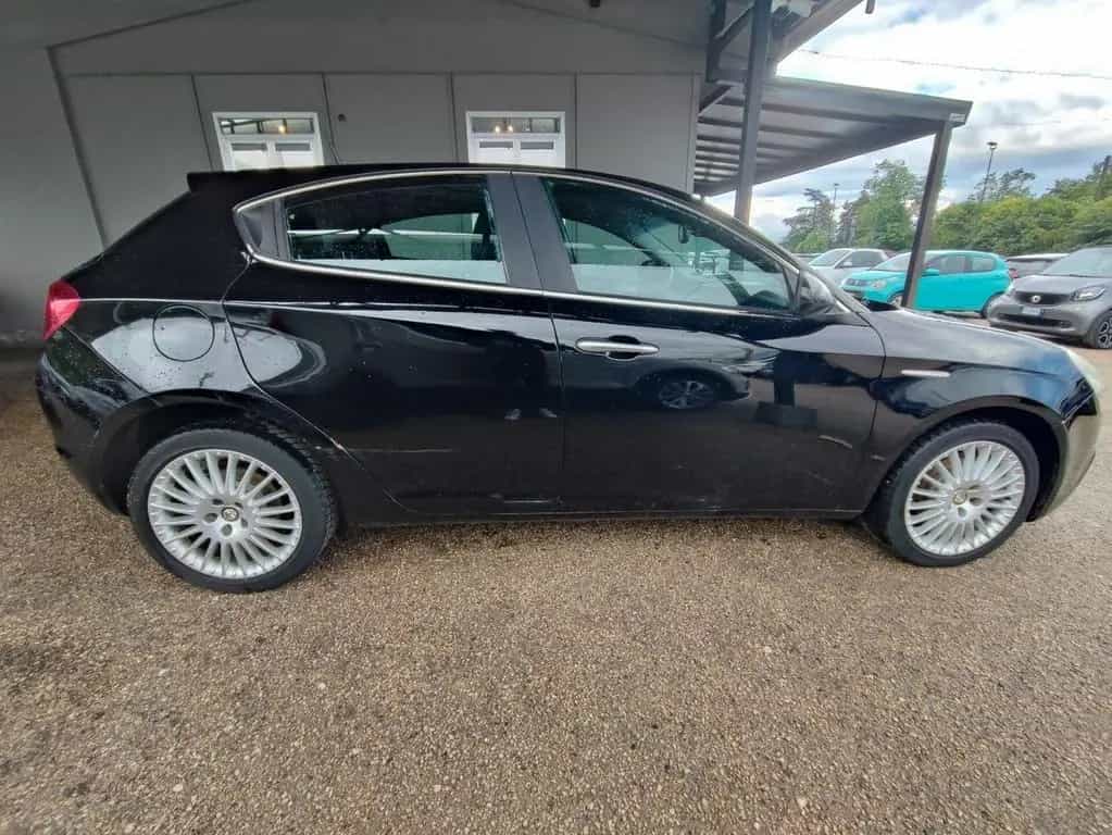 Alfa Romeo Giulietta 1.4 Turbo 120 CV Distinctiv 09/2010-photo-3