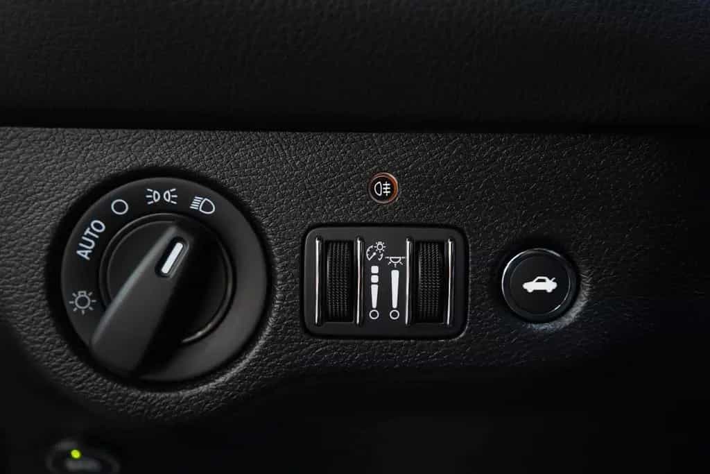Dodge Challenger *KAM*ALPINESOUND*SHZ*SHB* 04/2021-photo-33