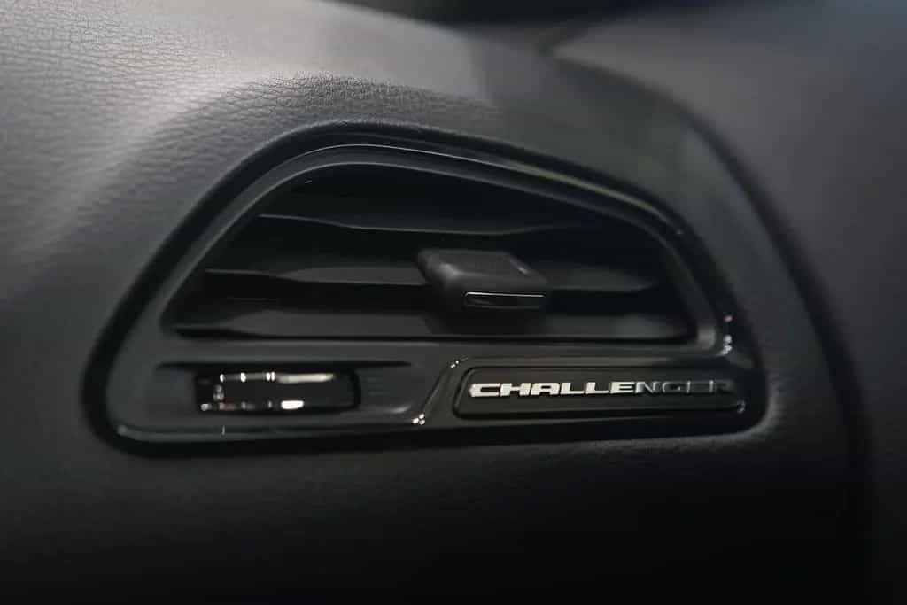 Dodge Challenger *KAM*ALPINESOUND*SHZ*SHB* 04/2021-photo-38