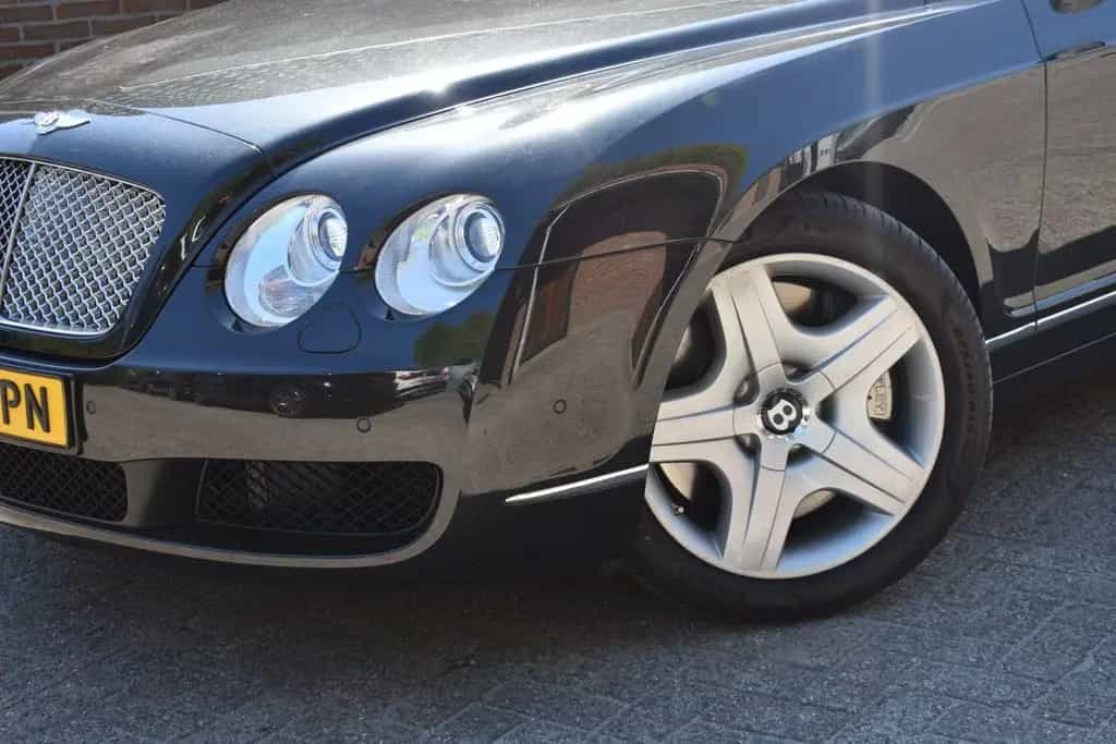 Bentley Continental Flying Spur 6.0 W12 561pk '06 Orig N 01/2006-photo-17