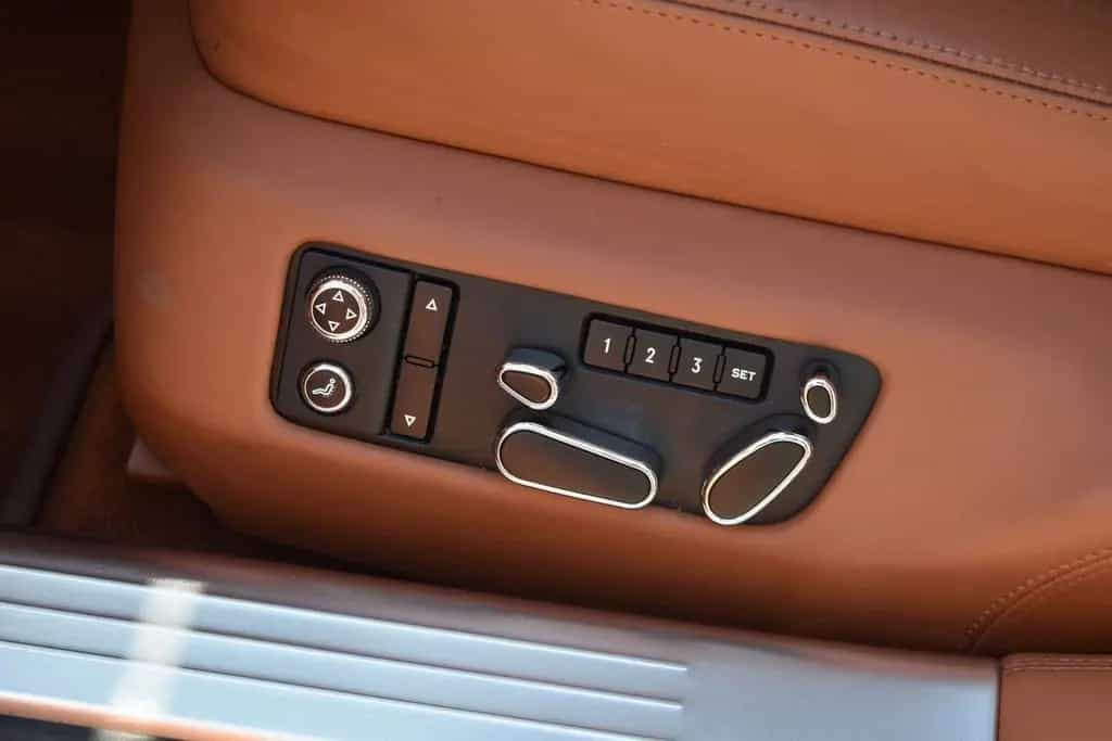 Bentley Continental Flying Spur 6.0 W12 561pk '06 Orig N 01/2006-photo-19