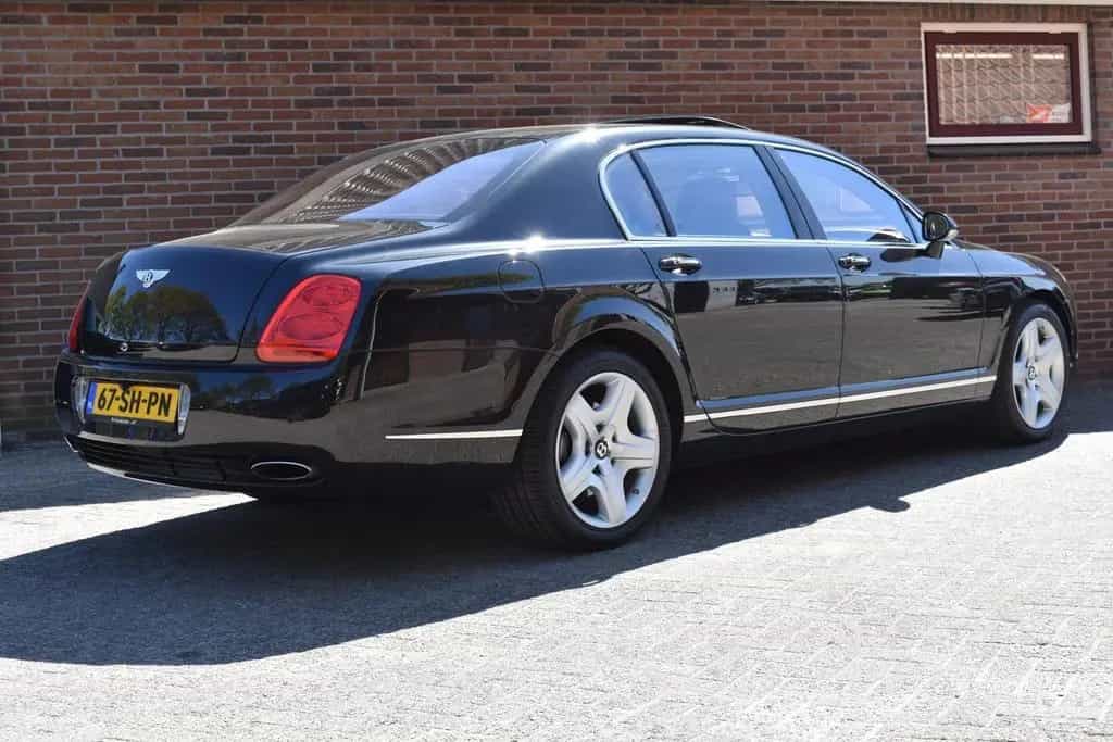 Bentley Continental Flying Spur 6.0 W12 561pk '06 Orig N 01/2006-photo-2
