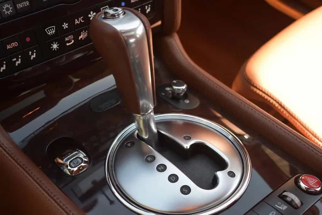 Bentley Continental Flying Spur 6.0 W12 561pk '06 Orig N 01/2006-photo-22
