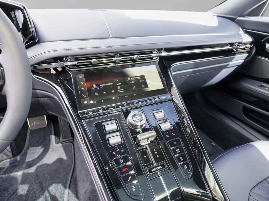 Aston Martin DB12 S Coupe Ultramarine Black - Dark Knight null-photo-30