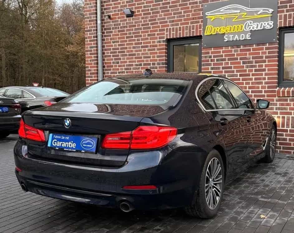 BMW 520 d M-Sport Line Schiebedach*Virtual*Leder*LED 03/2020-photo-1