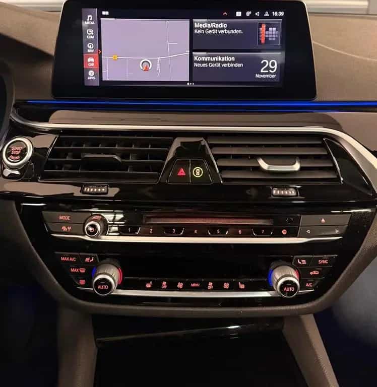 BMW 520 d M-Sport Line Schiebedach*Virtual*Leder*LED 03/2020-photo-17