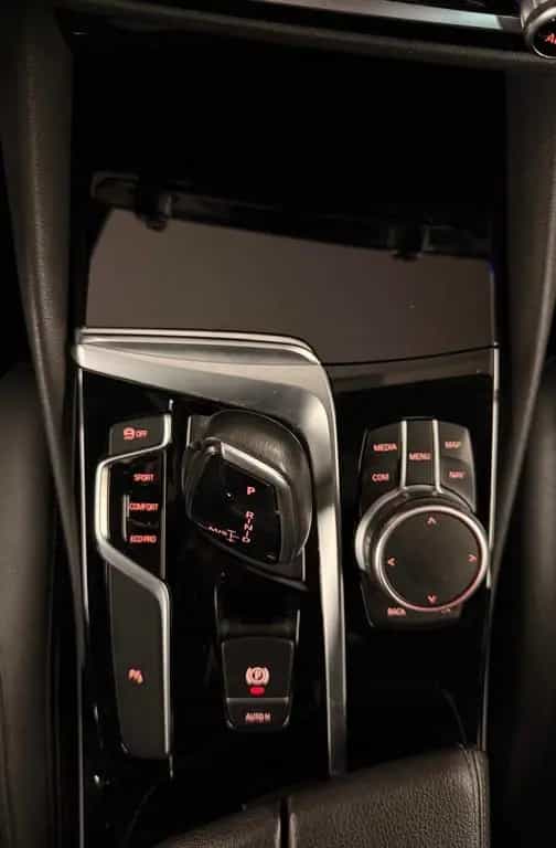 BMW 520 d M-Sport Line Schiebedach*Virtual*Leder*LED 03/2020-photo-18